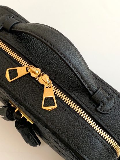 Louis Vuitton m44597 black leather bag - Image 6