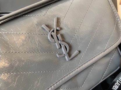 Ysl small grey niki shoulder bag - Image 6
