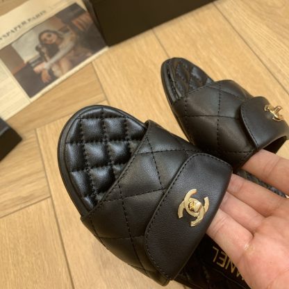 Chanel black versatile slippers that make your feet look thin and beautiful - Image 6