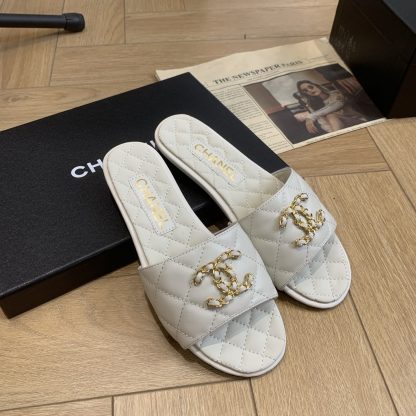 Chanel all-match white slimming slippers - Image 6
