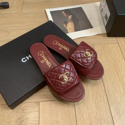 Chanel early autumn new red high-end fashion flip flops - Image 6