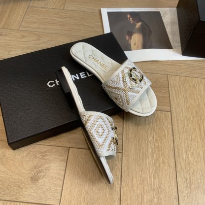 Chanel Spring and Summer Platinum and Flash Brick Double C Flat Slippers - Image 6
