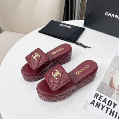 Chanel red spring and summer series European and American catwalk new slippers heel height 6.5 - Image 6