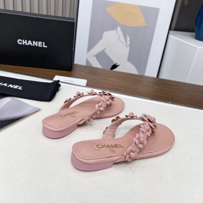 Chanel Spring/Summer Pink Delicate Shoes and Custom Flower Flip Flops Heel Height 1.5cm - Image 6
