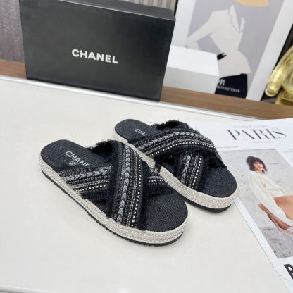Chanel Early Spring Black and Gray Series Small Round Toe Hot Brick Slippers - Image 6
