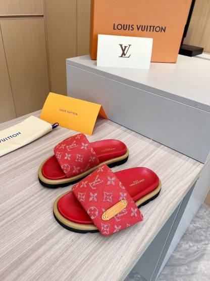 Louis Vuitton's latest fashion casual half slippers - Image 6