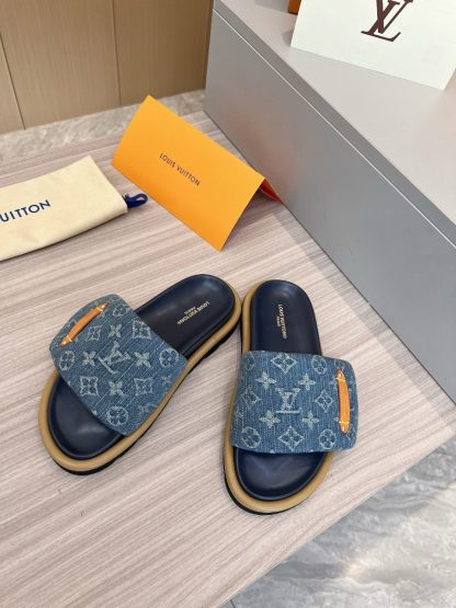 Louis Vuitton's latest fashion casual half slippers - Image 6