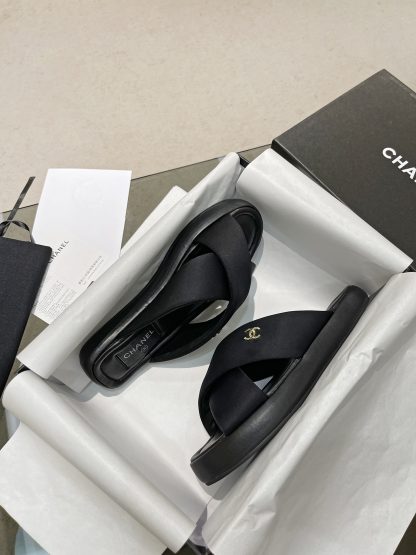 Chanel Spring/Summer Classic Comfortable Black Versatile Sandals - Image 6