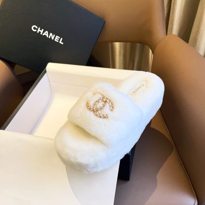 Chanel new white pure natural lambswool slippers - Image 6