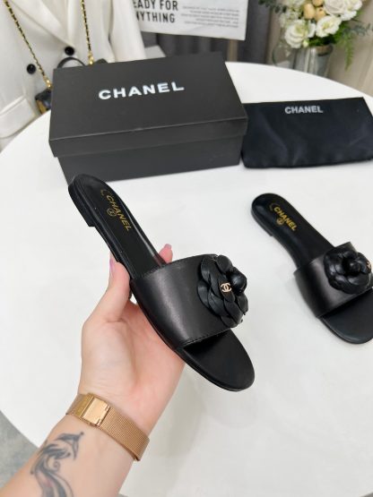 Chanel new black fabric sheepskin slippers - Image 6