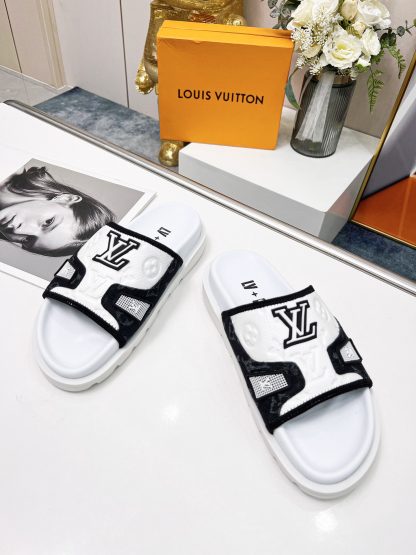 Louis Vuitton luxury men and women couple slippers - Image 6