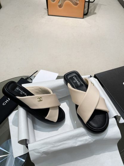 Chanel Spring and Summer Classic Hot Style Apricot Versatile Slippers - Image 6