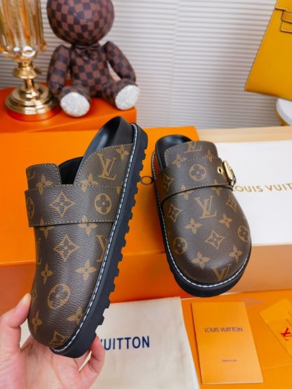 Louis Vuitton monogram bread slippers - Image 6