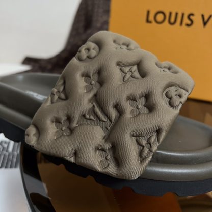 Louis Vuitton embossed silk slippers - Image 6