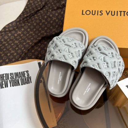 Louis Vuitton embossed silk slippers - Image 6