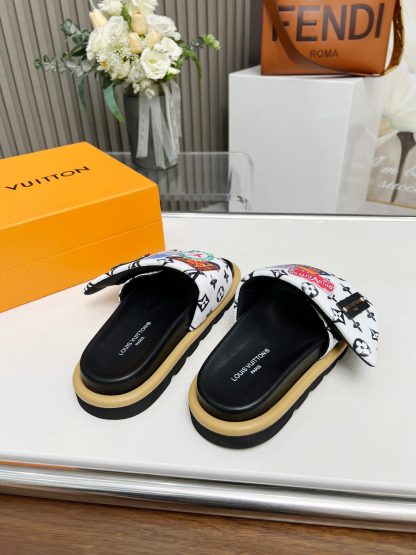 Louis Vuitton embossed logo Ol Llow Comfort slide sandals - Image 6
