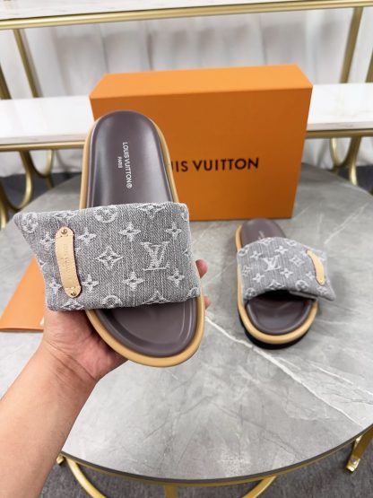 Louis Vuitton embossed logo slippers Pool Pillow Comfort flat slides - Image 6