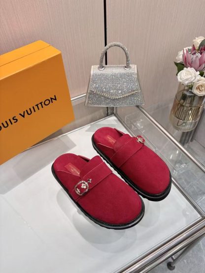 Louis Vuitton winterbreak comfert flat slides - Image 6