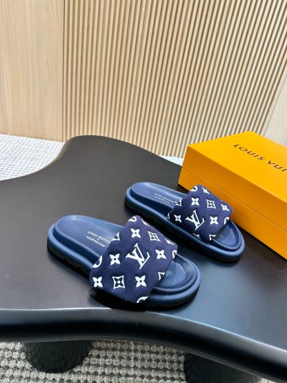 Louis Vuitton Pool Pillow Comfort Slide Sandals - Image 6