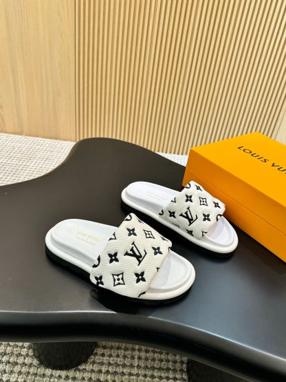 Louis Vuitton Pool Pillow Comfort Slide Sandals - Image 6