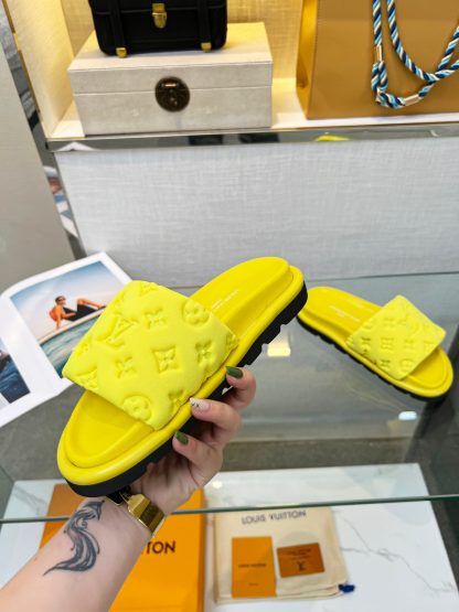 Louis Vuitton Pool Pillow Comfort Slide Sandals - Image 6