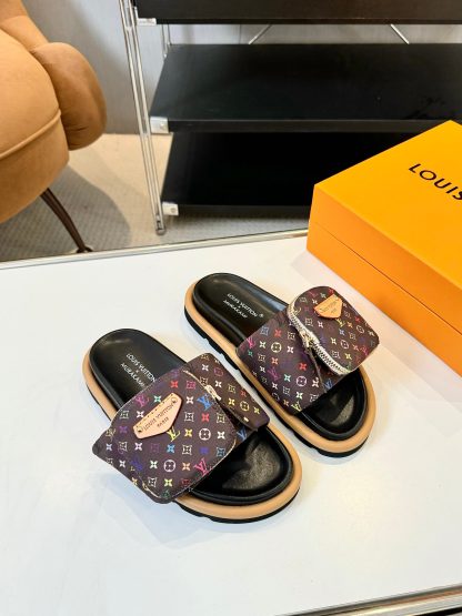 Louis Vuitton Pool Pillow Comfort Slide Sandals - Image 7