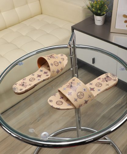 Louis Vuitton low-top flip flops - Image 7