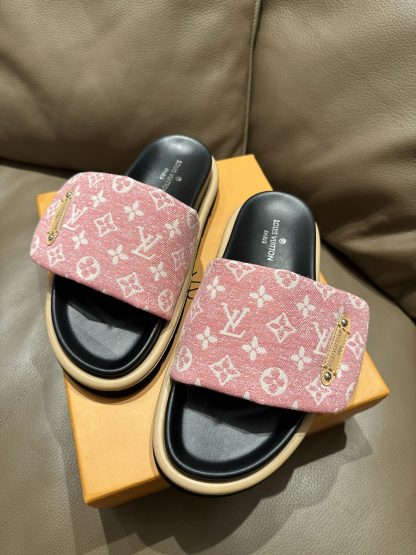 Louis Vuitton pink denim slippers - Image 7