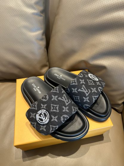 Louis Vuitton classic slippers - Image 7
