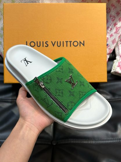 Louis Vuitton high-end men's summer slippers - Image 7