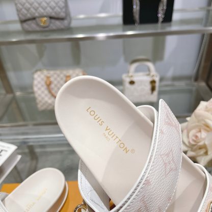 Louis Vuitton Spring and Summer New Slippers - Image 7