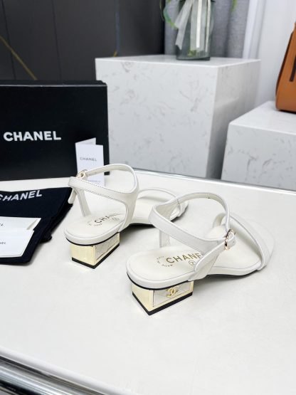 Chanel white one-strap gold-plated heel sandals Heel height: 3.5cm - Image 6