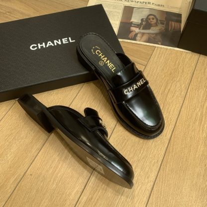 Chanel Spring and Summer New Black High-grade Diamond Buckle Letter Leather Butter Lazy Half Slipper Sandals - Image 7