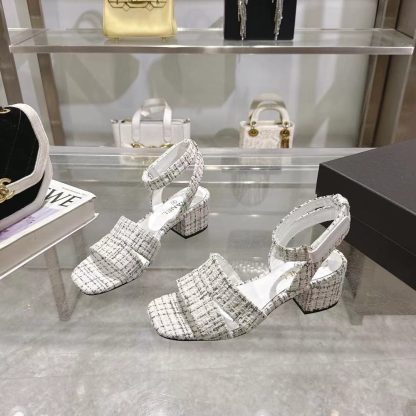 Chanel black and white spring and summer new embroidered Linge classic sandals heel height 5cm - Image 7