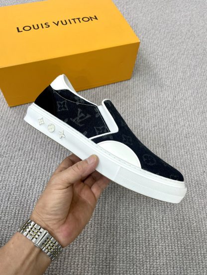 Louis Vuitton Men's Fashion Casual Sports Shoes - Image 7
