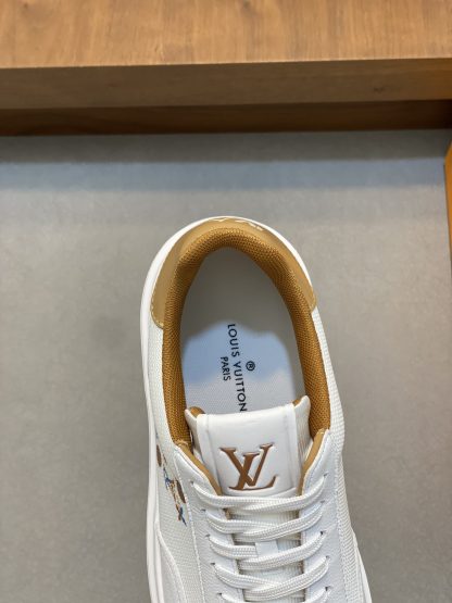 Louis Vuitton Men's Classic Casual Sneakers - Image 7