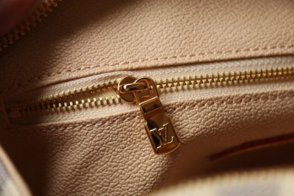 Louis Vuitton cosmetic bag toiletry bag series DOPP toiletry bag - Image 9