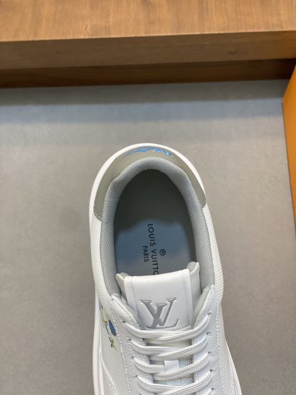 Louis Vuitton Men's Classic Casual Sneakers - Image 7