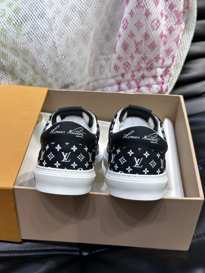 Louis Vuitton men's high-end casual sports shoes - Image 7
