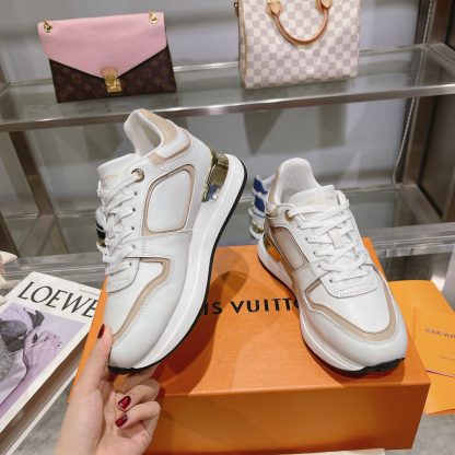 Louis Vuitton Neo Run Away sneakers - Image 8