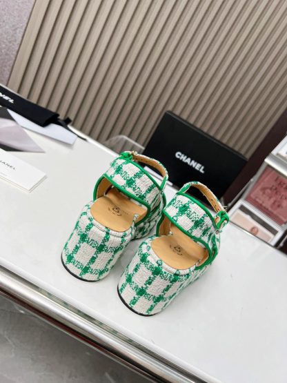 Chanel green and white platform wedge heel thick-soled summer sandals - Image 6