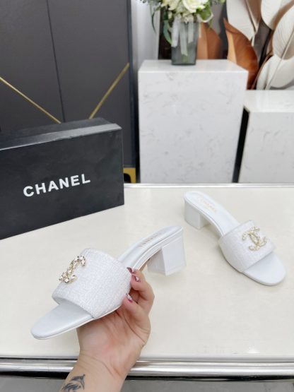 Chanel 2025 new white fabric sheepskin thick heel sandals - Image 7