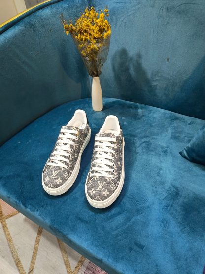 Louis Vuitton Time Out sneakers - Image 8
