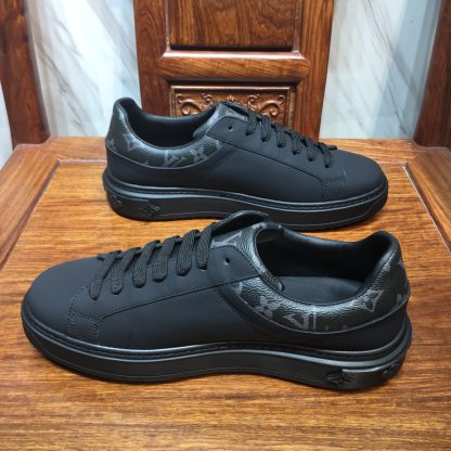 Louis Vuitton low-top new casual couple shoes - Image 6