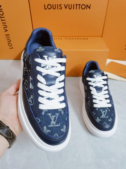 Louis Vuitton classic casual sports sneakers - Image 7