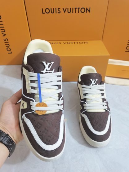 Louis Vuitton Couple's Trainer Sneakers - Image 7