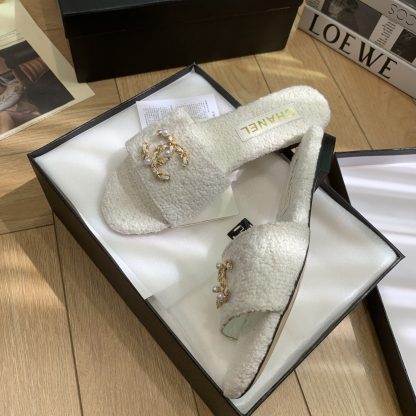Chanel spring and summer new white goddess elegant and durable flat sandals - Image 7