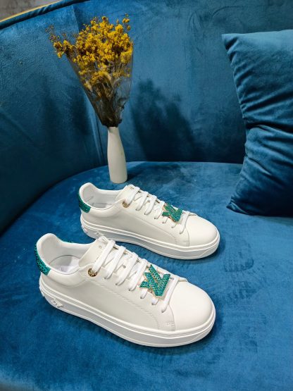 Louis Vuitton Valentine's Day limited edition couple casual sports sneakers - Image 8