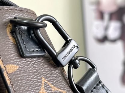 Louis Vuitton S-Lock Vertical Wearable Wallet - Image 7
