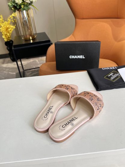 Chanel's most beautiful early spring super shiny beautiful water brick light pink sandals - Image 7